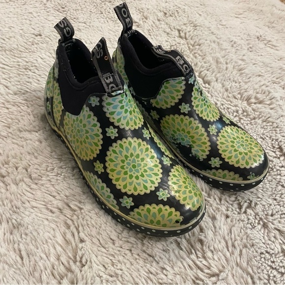 Bogs short water proof shoes floral green black 2 girls - Picture 6 of 6